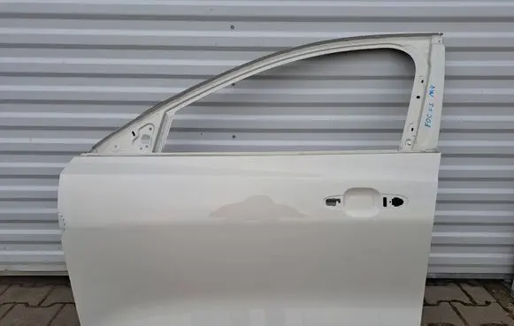 Ford Focus Front door jx7ba20221a