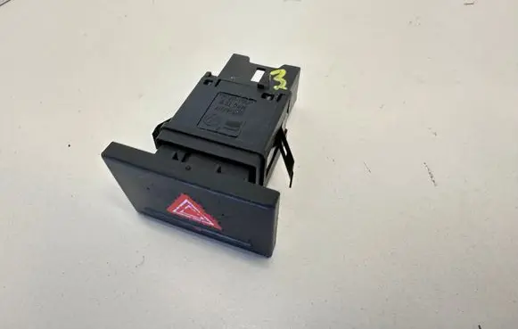 Volkswagen Touareg I Hazard light switch 7L6953235 20904