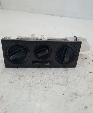 Volkswagen PASSAT B5 Climate control unit