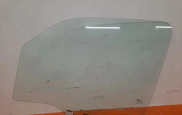 Opel Agila A Front door window glass four-door 43R-00344