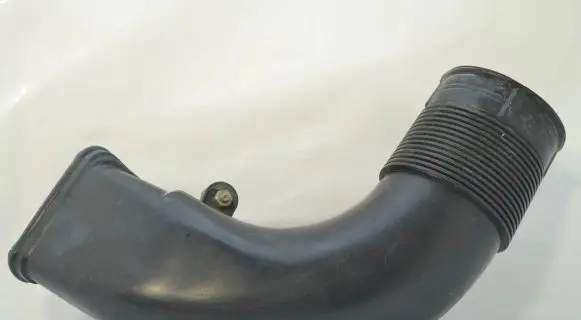 Audi A6 S6 C4 4A Air intake hose/pipe 4A0129643C 4615227889