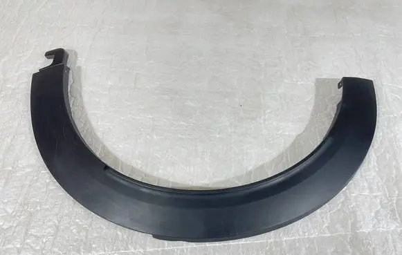 Mini Cooper Countryman F60 Front arch trim 51777389365 51777389367 51777389369