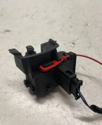 Audi A5 8T 8F Fuel tank cap lock motor 8K0862153D 8K0862153