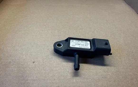 Renault Trafic II (X83) Air pressure sensor 8200225971 0281002593