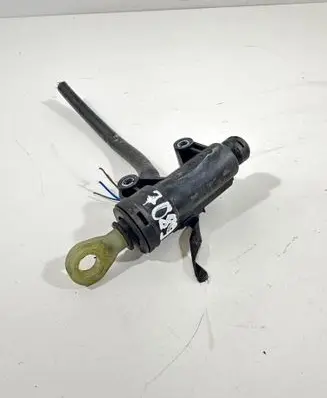BMW 1 F20 F21 Clutch master cylinder 6773670 21526773670
