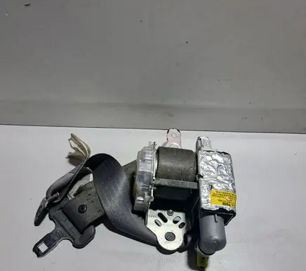 Toyota Prius (XW20) Front seatbelt 7L7220P 061701