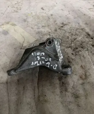Dacia Duster II Generator/alternator bracket 117107507a