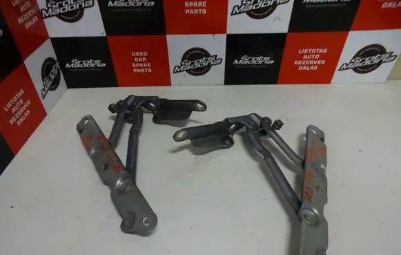 Volvo S80 Tailgate/trunk/boot hinge 30799275 30799274