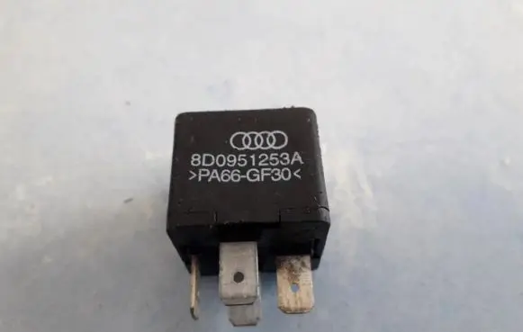 Audi A4 S4 B6 8E 8H Other relay 8d0951253a