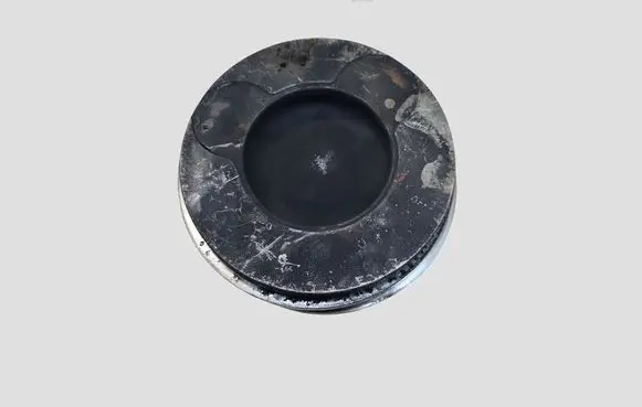 Volvo V50 Piston