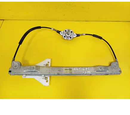 Mitsubishi Colt Rear door manual window regulator 