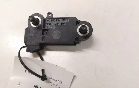 Chevrolet Captiva Airbag deployment crash/impact sensor 96631484 JC6QA1X5Q 10042006