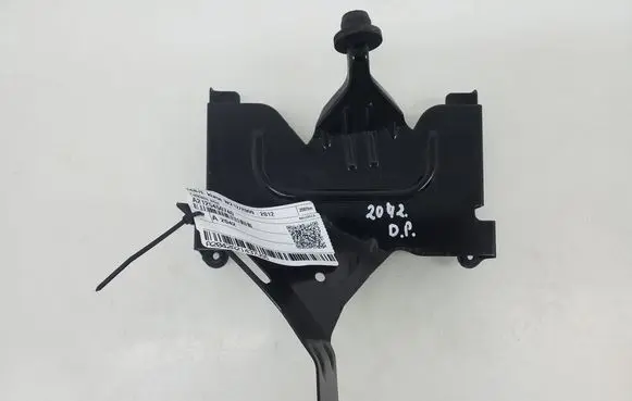 Mercedes-Benz E W212 Other engine bay part A2125450740