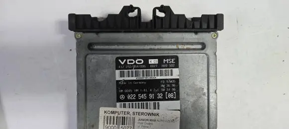 Mercedes-Benz C W202 Engine control unit/module 0225459132 M000R70810026 412232004006