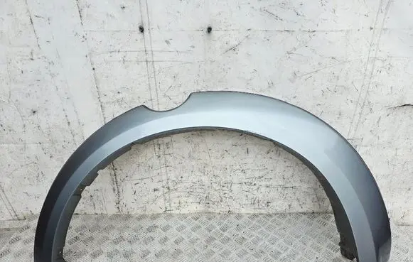 Mitsubishi L200 Rear arch trim MN117443