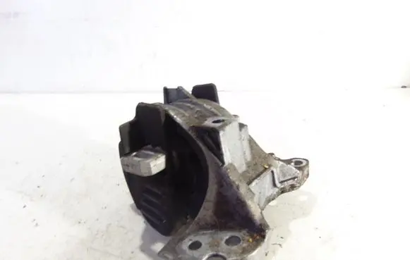 Peugeot 508 Engine mount vacuum valve 