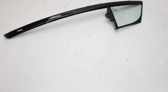BMW i3 Front door vent window glass four-door 7289042