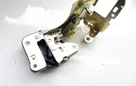 Toyota Auris 150 Seat back rest lock catch 