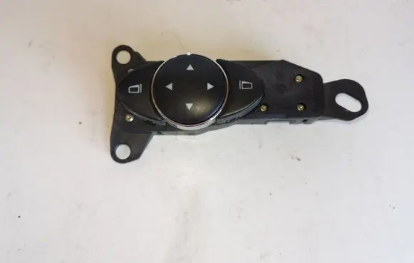 Mercedes-Benz E W211 Wing mirror switch 2118215779