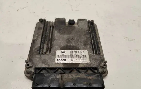 Volkswagen Touareg I Engine control unit/module 070906016BL 1039S06941 0281011859