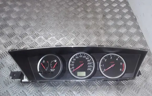 Nissan Primera Speedometer (instrument cluster) au821