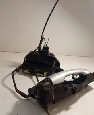 Renault Scenic II - Grand scenic II Front door lock 119122