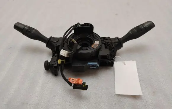 Wiper turn signal indicator stalk/switch