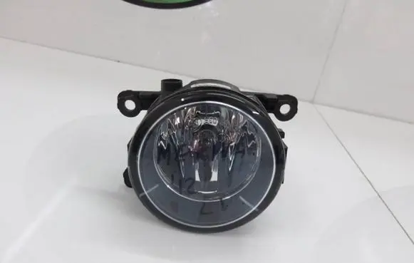 Suzuki Grand Vitara II Front fog light 89206454