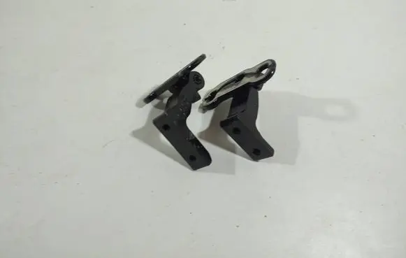 Rear door hinge set