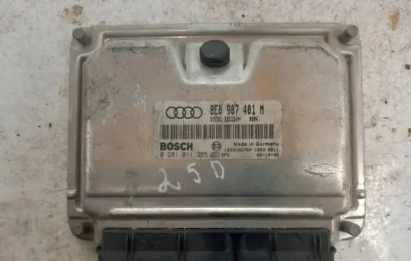 Audi A4 S4 B6 8E 8H Engine control unit/module 8E0907401M 1039S02764 0281011255
