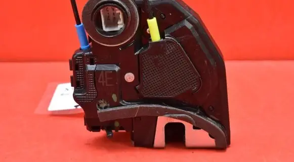 Toyota Corolla E10 Rear door lock 051120