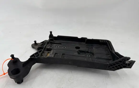 Volkswagen Golf VII Battery tray 5Q0915331K