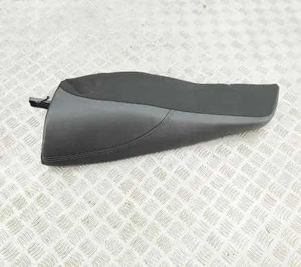 Mercedes-Benz GLE W167 Rear seat side bottom trim A1679205511