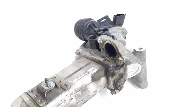Peugeot 508 RXH EGR valve cooler 9678257280 V29012928 05220062