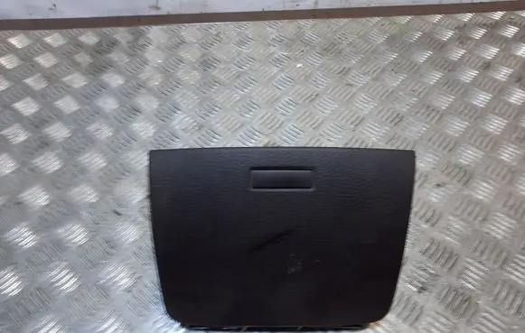 Volkswagen Touareg II Glove box central console 7P6857922