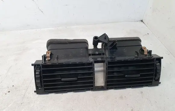 BMW X3 E83 Dash center air vent grill 3400074
