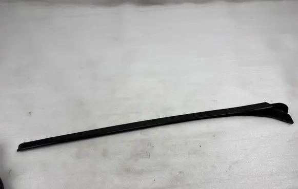 Mercedes-Benz GL X166 Windshield trim A1666901180