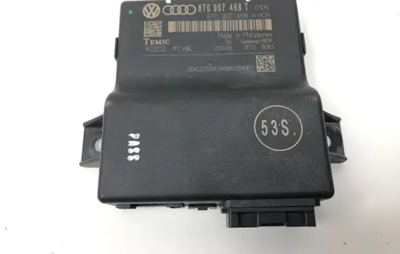 Audi A5 8T 8F Gateway control module 8T0907468T 8T0907468K