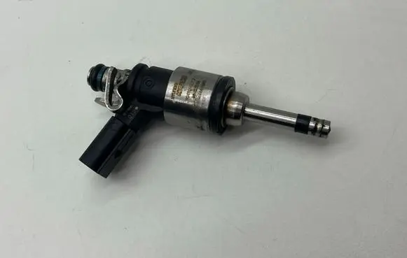KIA Ceed Fuel injector 9041090012 16103036 4C16616XC