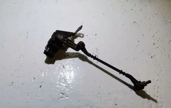 Headlight/headlamp level sensor