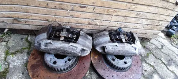 Mercedes-Benz C W205 Brake discs and calipers set 