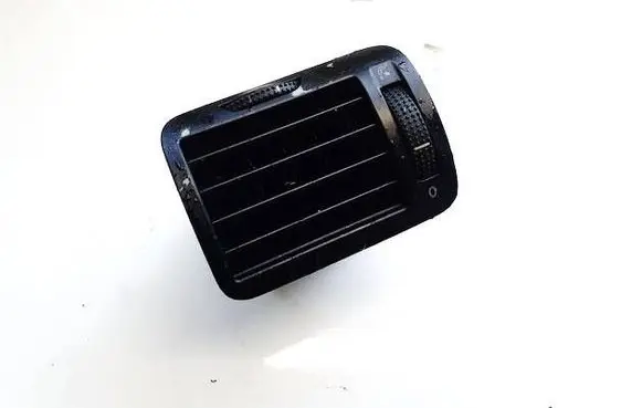 Volkswagen PASSAT B5 Dash center air vent grill 3b0819704a 1841908001
