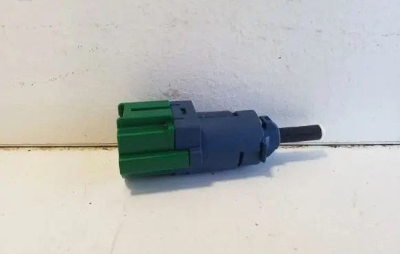 Peugeot 508 Brake pedal sensor switch 9805089880