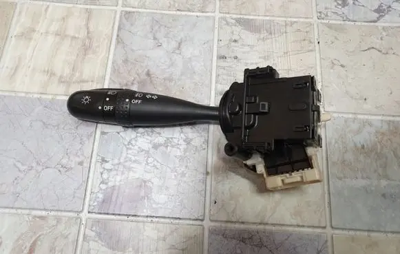 Toyota RAV 4 (XA20) Indicator stalk 173648 173682