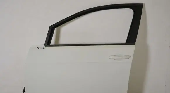 Volkswagen Golf VII Front door