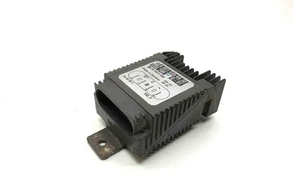 Mercedes-Benz S W220 Coolant fan relay A0275456432