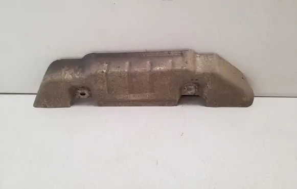 Exhaust heat shield