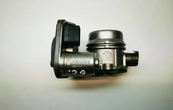 BMW 1 E82 E88 Throttle valve 780437302