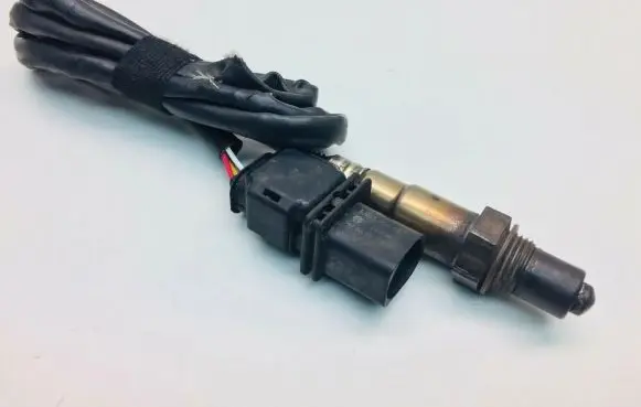 Audi A5 8T 8F Lambda probe sensor 06H906265A 0258017165