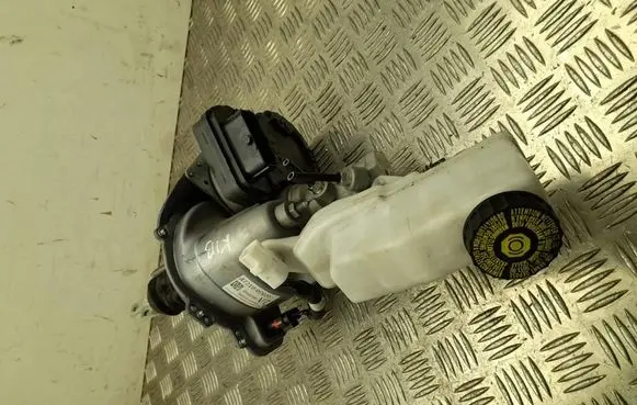 Master brake cylinder